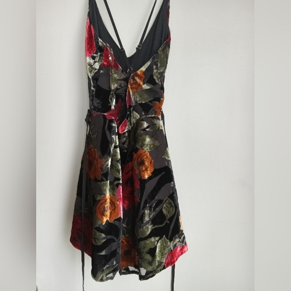 MNI LOS ANGELES velvet romper Medium - Picture 8 of 10